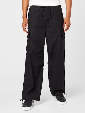 WEEKDAY Wide leg Cargo Pants in Black: front