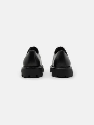 VAGABOND SHOEMAKERS Šněrovací boty 'Cameron' – černá
