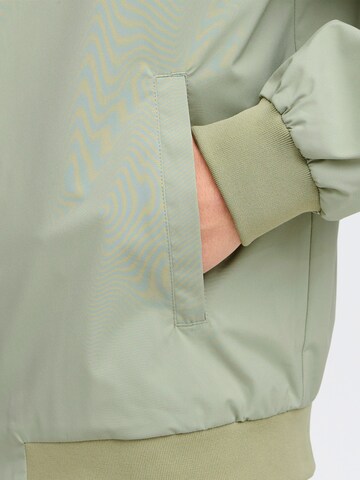 Casual Friday - Chaqueta de entretiempo 'CFJ Joshu' en verde