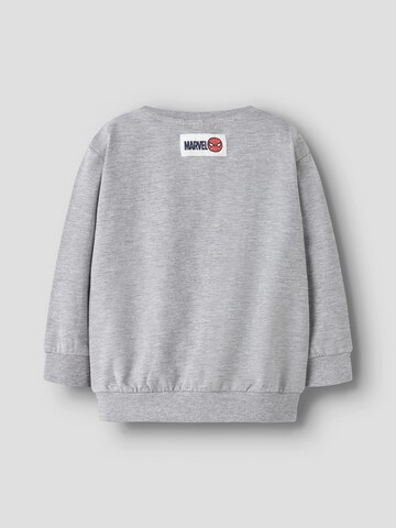 NAME IT Суичър 'NMMDION SPIDER' в сиво