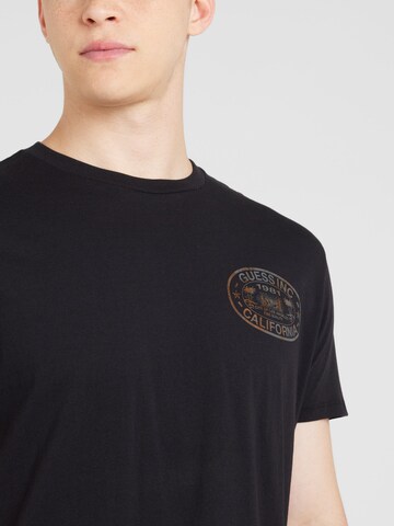 GUESS T-Shirt in Schwarz