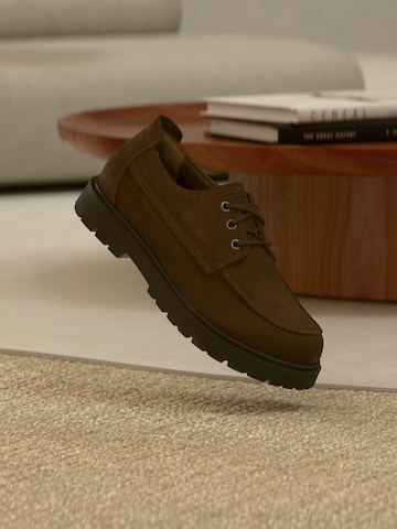 brūns BIRKENSTOCK Kurpes ar šņorēm 'Highwood'