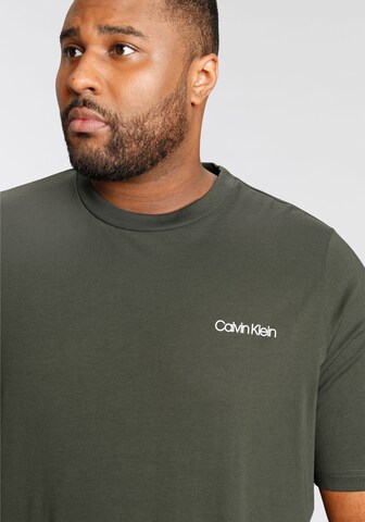 Calvin Klein Big & Tall Koszulka w kolorze zielony