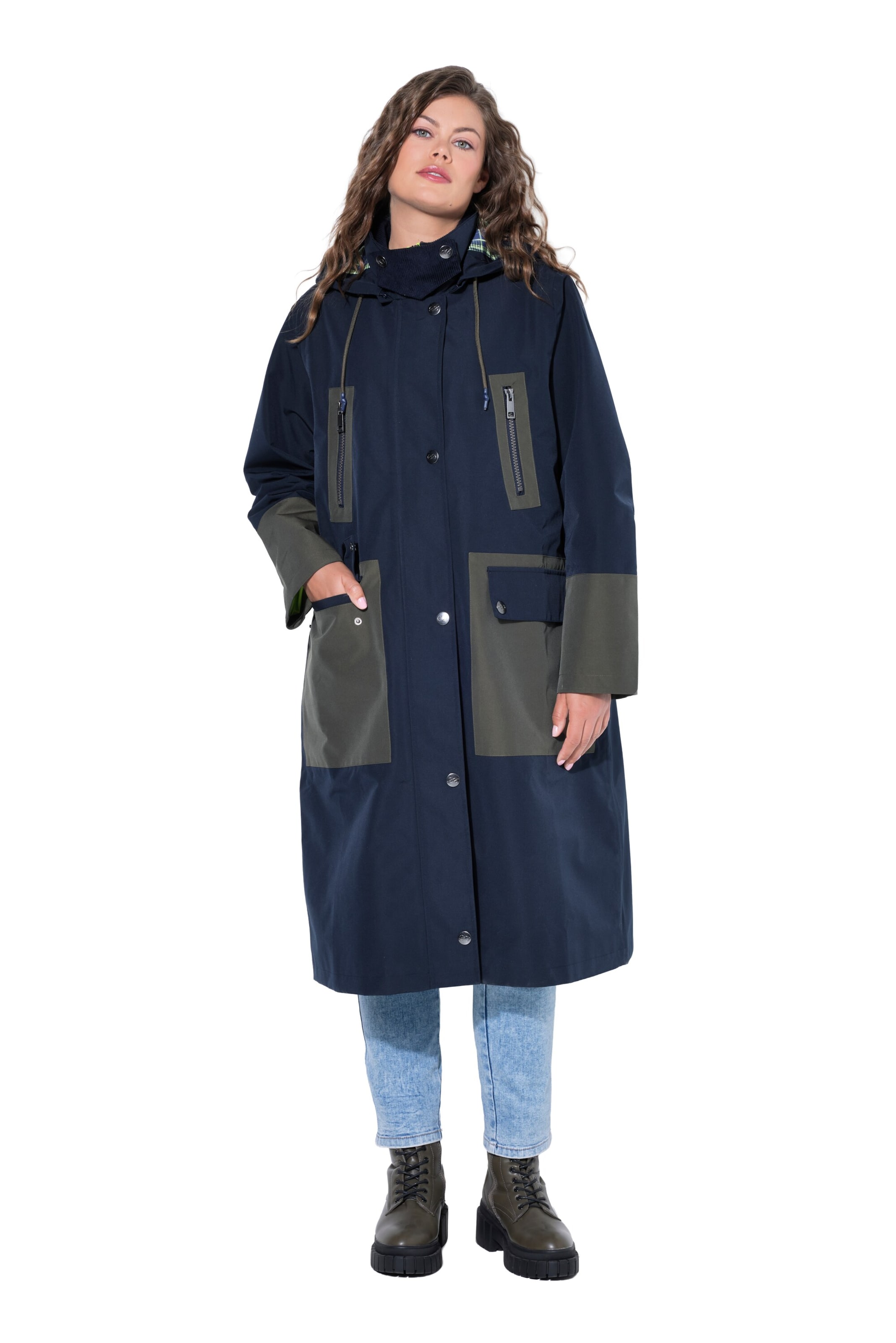 LAURASØN Between-Season Jacket in Blue: front