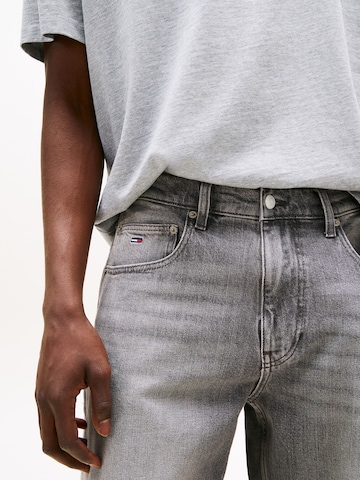 Tommy Jeans - Loosefit Vaquero 'JAIMIE' en gris