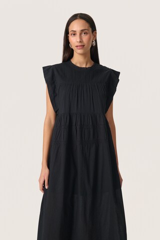 SOAKED IN LUXURY Kleid 'SLAmona' in Schwarz: Vorderseite