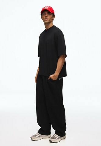 Bershka Wide Leg Bukser med lægfolder i sort