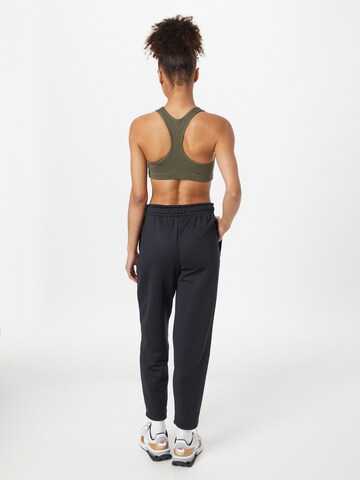 Regular Pantalon de sport NIKE en noir