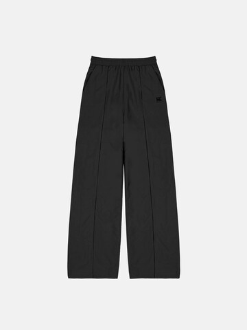 ENRAGE Loose fit Pants in Black: front