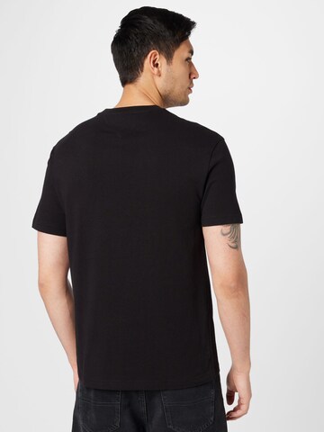 Tommy Jeans T-Shirt 'Classic' in Schwarz