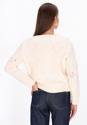 MYMO Sweater in White