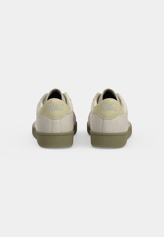 Nike Sportswear - Sapatilhas baixas 'CLASSIC' em bege: atrás