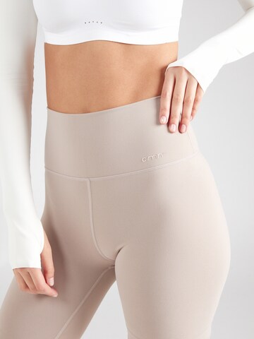 évasé Pantalon de sport 'Sense' Aim'n en beige