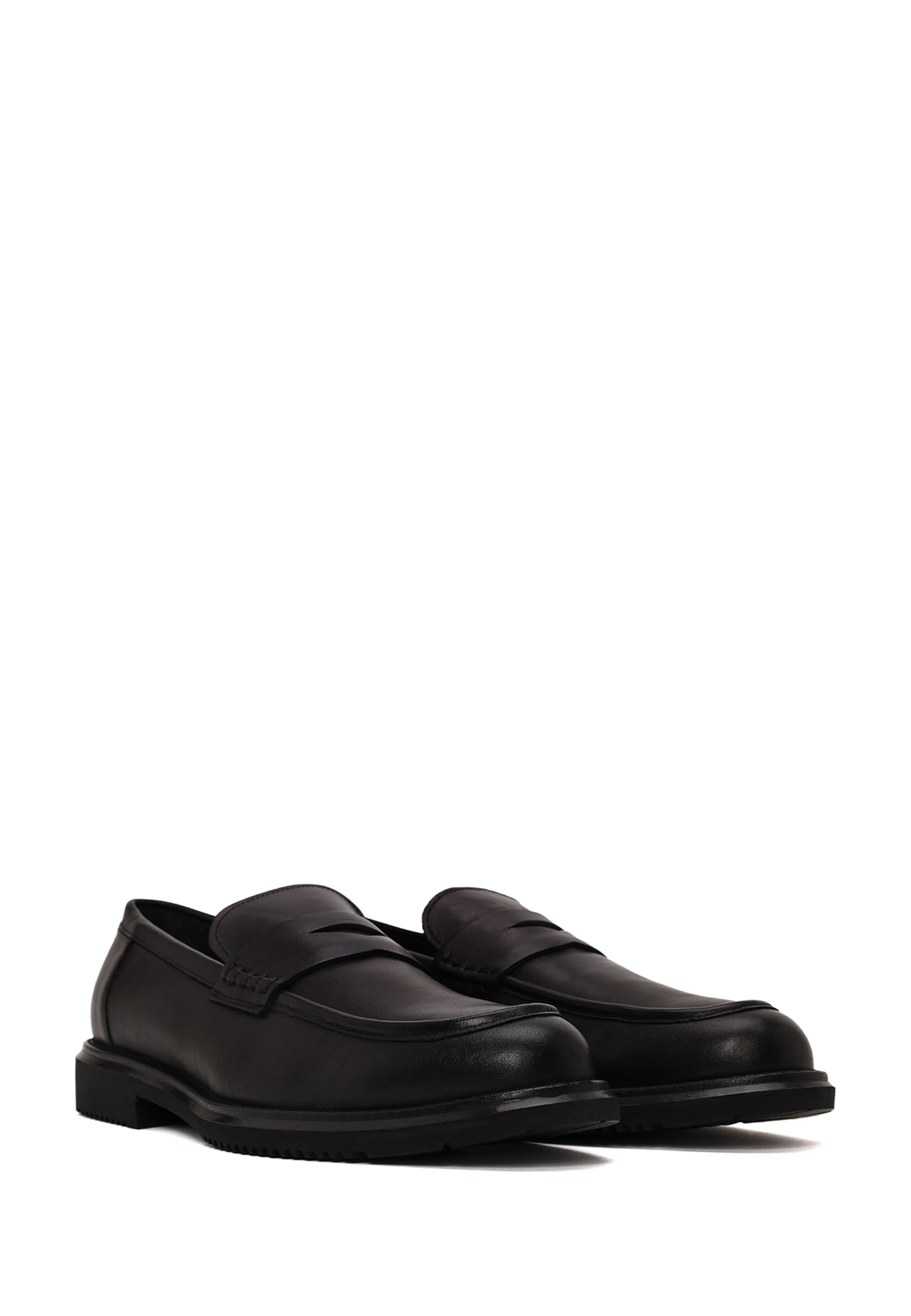 Derimod Classic Flats in Black