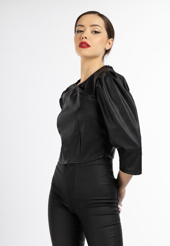 faina Blouse in Zwart: voorkant