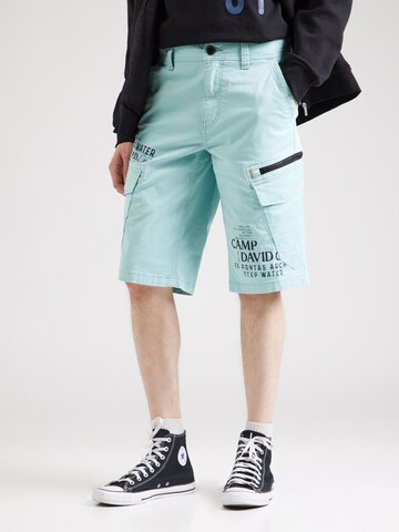 Regular Pantalon cargo CAMP DAVID en vert : devant