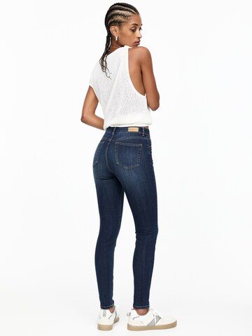 Skinny Jean Pull&Bear en bleu