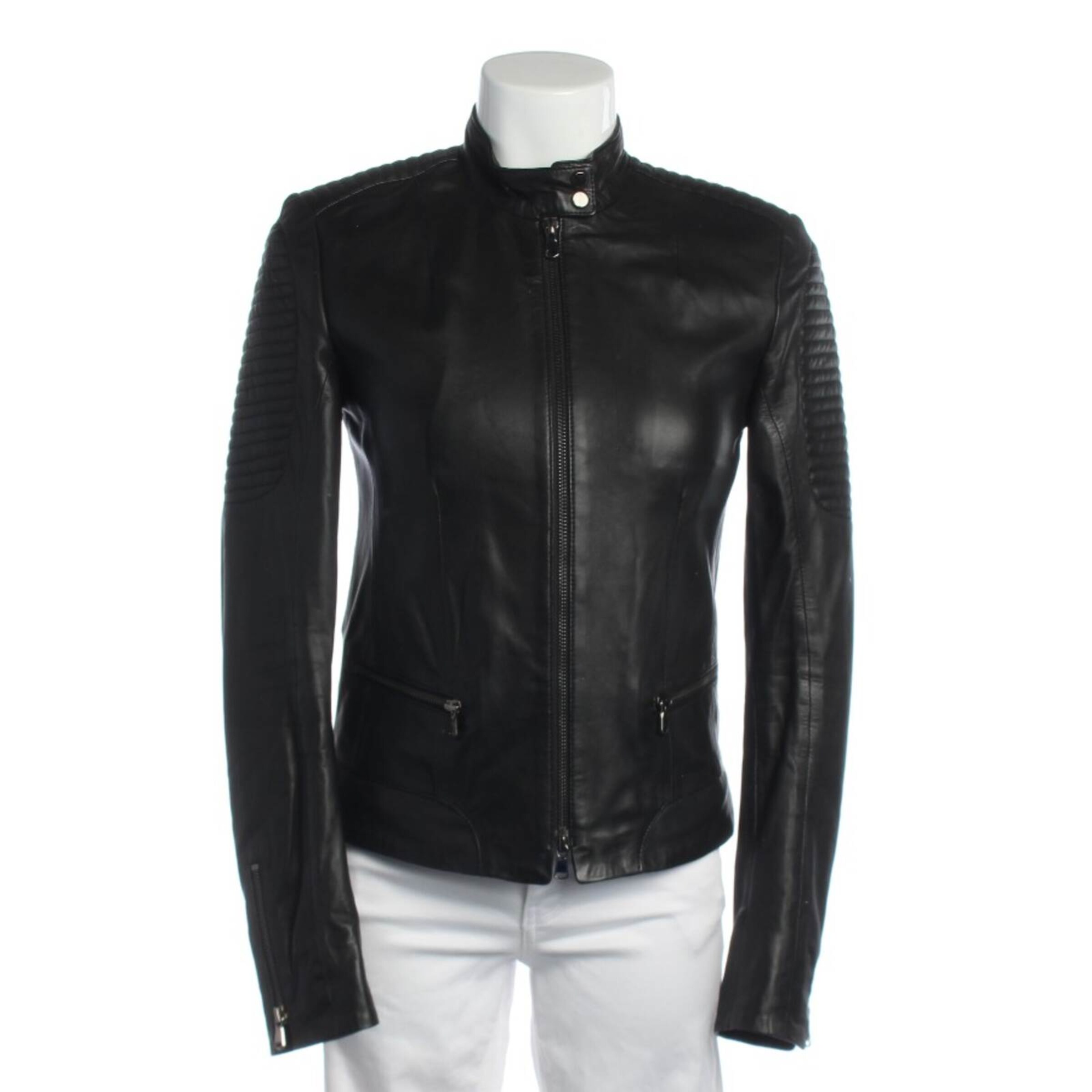 Schyia Jacket & Coat in S in Black: front