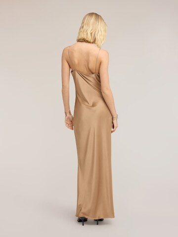 Abito di MOTIVI in beige