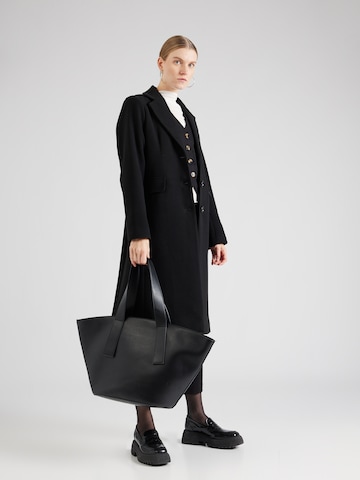 MORE & MORE Between-Seasons Coat in Black