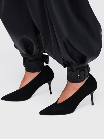 regular Pantaloni di Ombre in nero