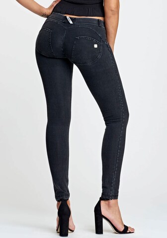Freddy Skinny Jeggings in Black