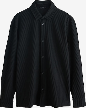 Next Regular Fit Paita värissä musta: etupuoli