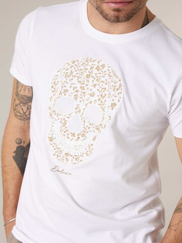 T-Shirt 'Shadow' Deeluxe en blanc