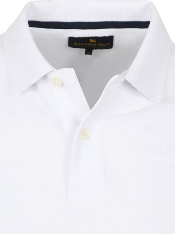 Steppin' out Shirt in White