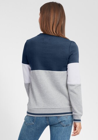 Oxmo Sweatshirt 'Omaya' in Blauw