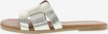 XAVER LUIS Schuhmanufaktur Mules 'Roberta' in Silver: front
