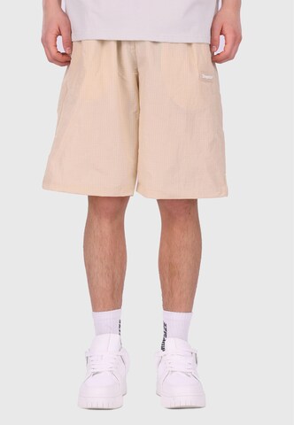Dropsize Regular Pants in White: front