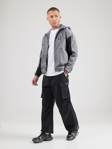 Nike Sportswear Prechodná bunda 'Air' - Sivá