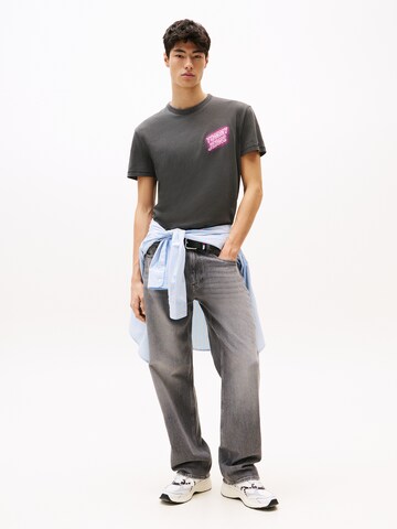 T-Shirt 'NOVELTY FAIR' Tommy Jeans en noir