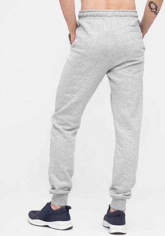 BENCH Regular Hose in Grau