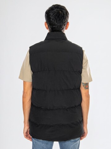 PENFIELD Kamizelka 'Outback Vest Black' w kolorze czarny