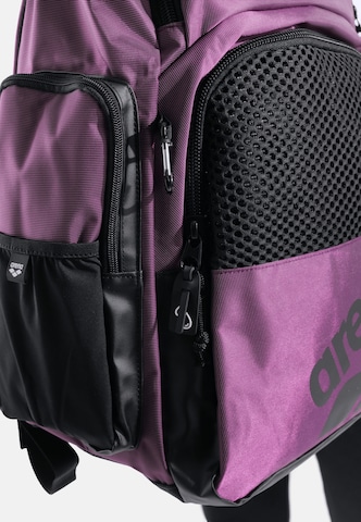 ARENA Urheilureppu 'ONE GO BACKPACK 35L' värissä lila