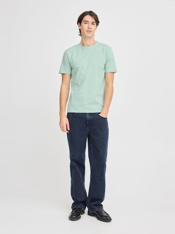 Maglietta ' CFTHOR micro striped tee ' di Casual Friday in verde