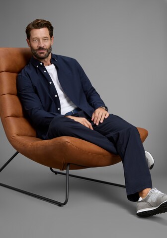 Man's World Regular Hose in Blau