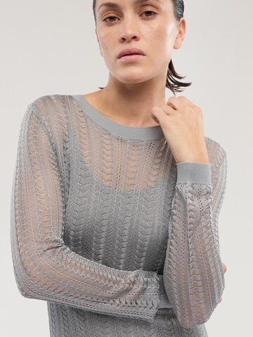 Robe Trussardi en gris