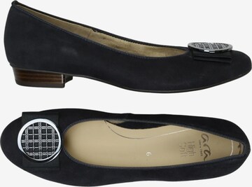 ARA Flats & Loafers in 39 in Blue: front