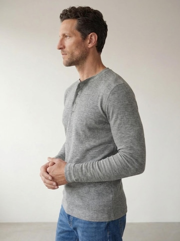 T-Shirt 'The Peter' ARMIE en gris