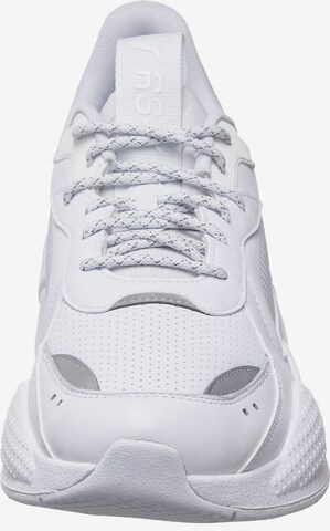 Baskets basses PUMA en blanc