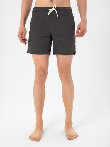 Daniel Hills - Bermudas en gris: frente