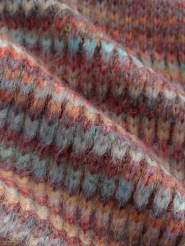 Next Scarf in Red