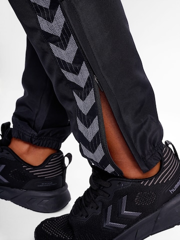 Hummel Regular Workout Pants 'AUTHENTIC PL' in Black