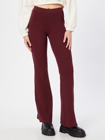 WEEKDAY Flared Broek 'Orina' in Rood: voorkant