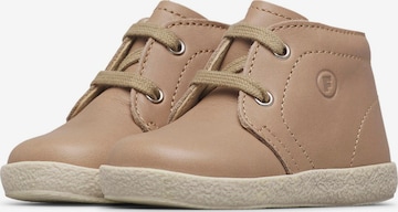 Falcotto Low shoe 'CONTE' in Beige: front
