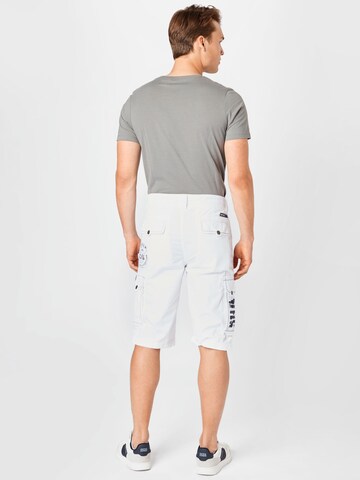 CAMP DAVID Regular Shorts in Weiß