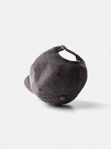 Casquette Bershka en noir